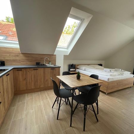 Rezidex Apartmanhaz Szeged Luaran gambar