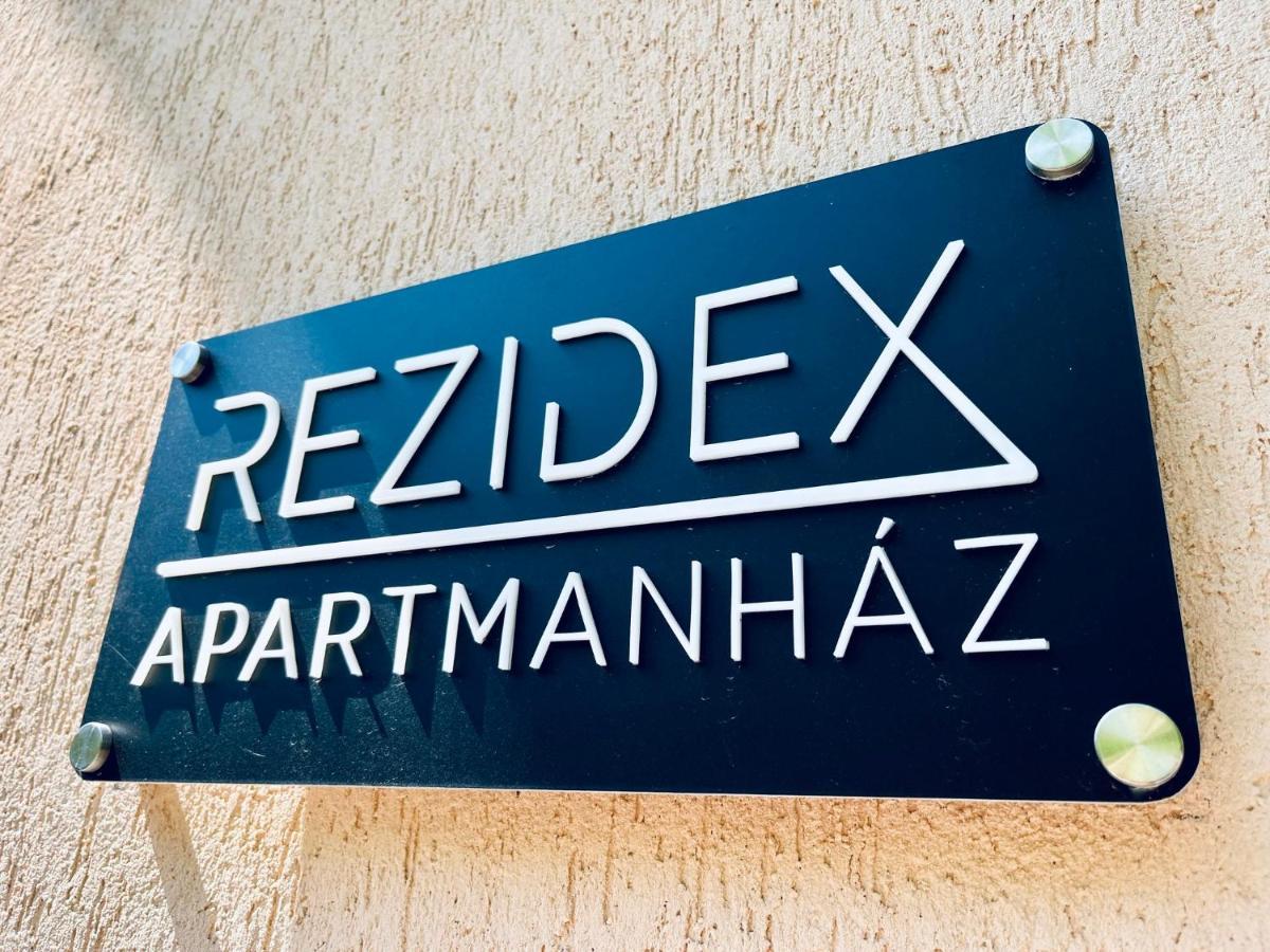 Rezidex Apartmanhaz Szeged Luaran gambar